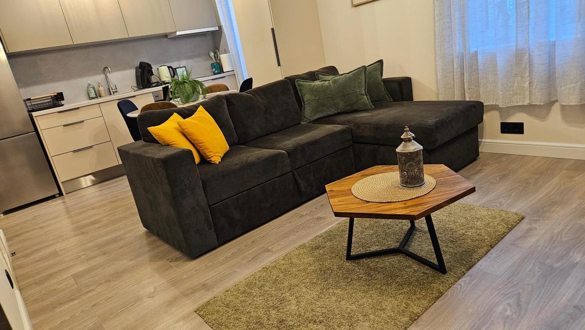 Apartment Cesu13 Cozy Apartment, Free Parking, Self Check In